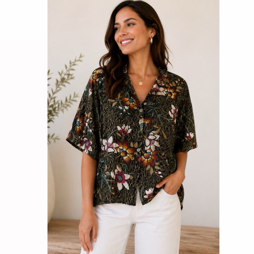 Floral Short-Sleeve Button-Up Blouse in Olive